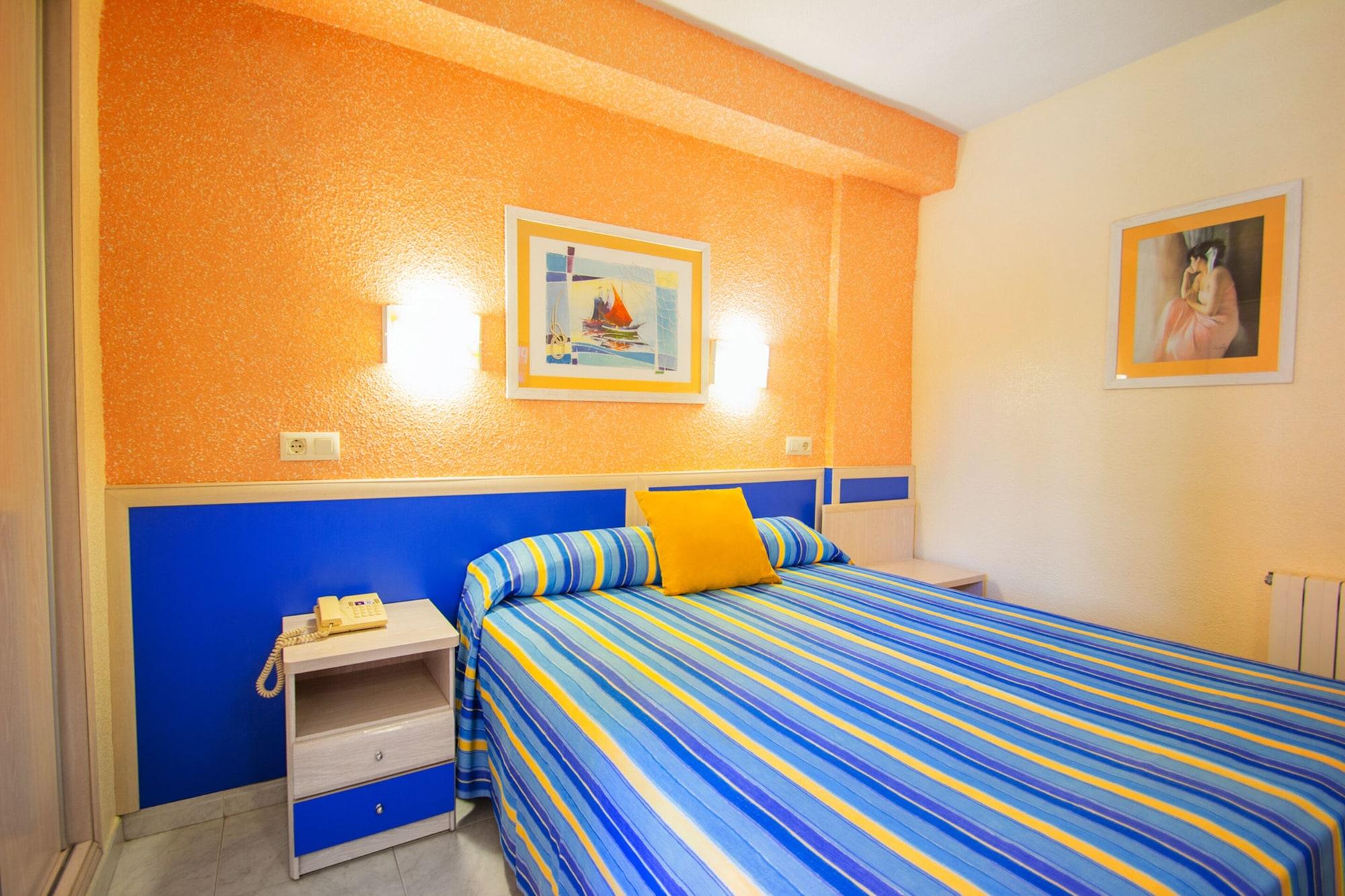 Hotel Servigroup Rialto Benidorm Bagian luar foto