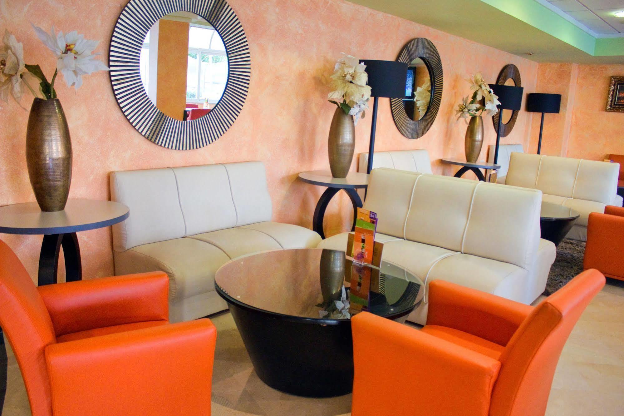 Hotel Servigroup Rialto Benidorm Bagian luar foto