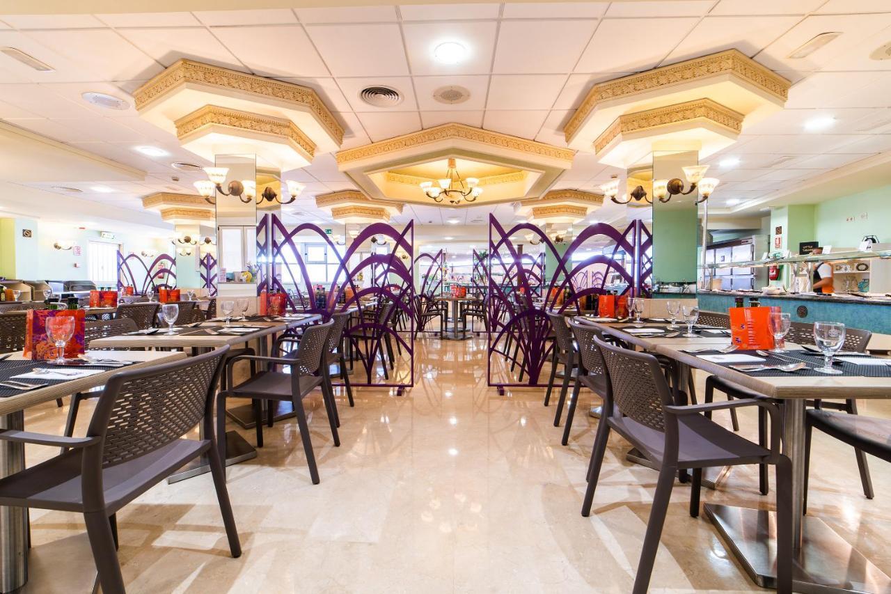 Hotel Servigroup Rialto Benidorm Bagian luar foto